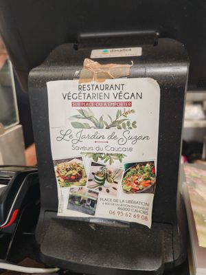 Inside at Le Jardin de Suzan in Cahors