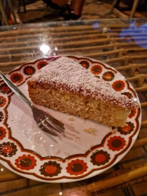 Kokoskuchen at Kiosk Kunni in Bamberg
