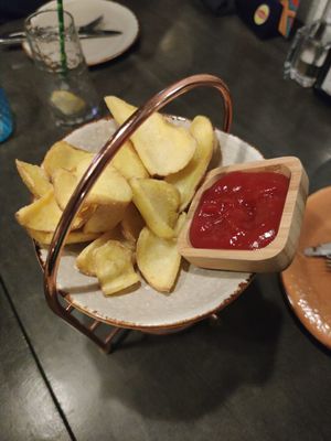 Dippers anstatt Aioli mit Ketchup at Osorio World's Kitchen in Ameland