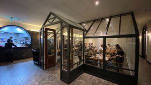 Interior at Mano Di Chef in Seoul