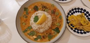 Red Thai curry at LoveUrth 러브얼스 in Busan