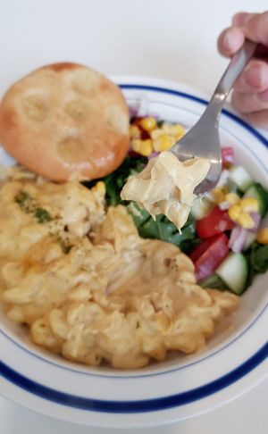 Mac n cheese - close-up at LoveUrth 러브얼스 in Busan