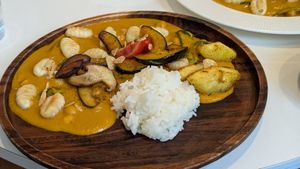  at LoveUrth 러브얼스 in Busan