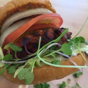 Vegan spicy burger at LoveUrth 러브얼스 in Busan