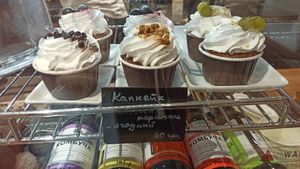 Cupkakes at Nice-Ice in Kyiv