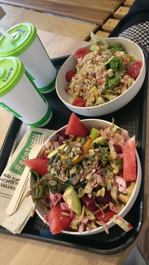 Two bowls and two juices at Eeet Well in St Julians