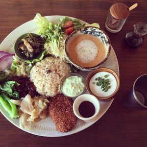 vege&grains plate at Meu Nota in Tokyo
