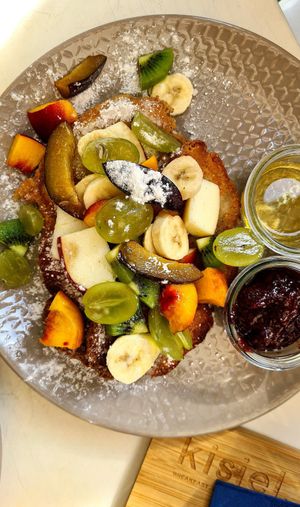 Vegan French toast 👍🌱 at Kisiel in Szczecin