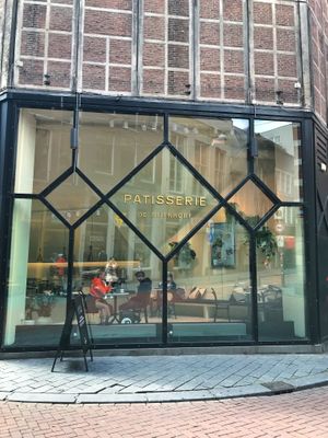 Front at Patisserie de Bijenkorf in Amsterdam