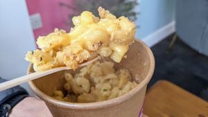 Mac n cheese at Banilla Bakery at Podda and Wren in Kendal