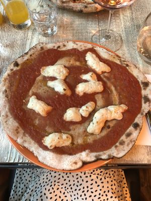 Gluten-free and vegan Margarita pizza😋 at Bio Pizzeria Vero in Vienna