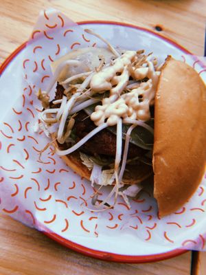 Oriental vegan burguer made with HEURA burguer at La Burguesa in Barcelona