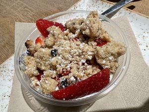 vegan dessert  at 60 Seconds to Napoli in Leipzig