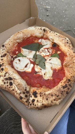 Pizza Margherita vegan mit Champignons   at 60 Seconds to Napoli in Leipzig