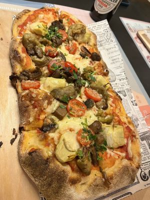 Pizza vegana   at Casa Leotta in Bilbao