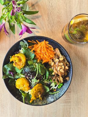 Peanut Bowl at Good Food in Cologne