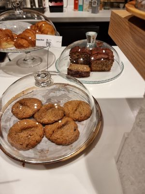 Fresh cookies at DOH - Evergreen Organics in Doha