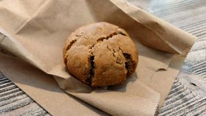 Spiced walnut cookie at DOH - Evergreen Organics in Doha