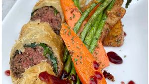 Impossible Beef Wellington was amazing  at Down 2 Earth Plant Based Cuisine in Las Vegas