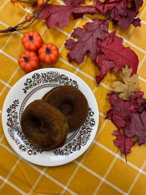 Apple cider donuts at Col's Kitchen in Concord