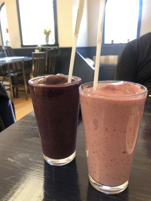 Acai and strawberry, banana smoothies at Col's Kitchen in Concord