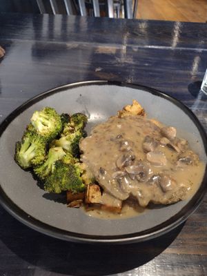 Salisbury "Steak" at Col's Kitchen in Concord