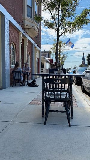 Outside seating at Col's Kitchen in Concord
