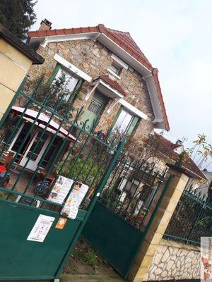 Facade at Vegan Escape in Bois-darcy