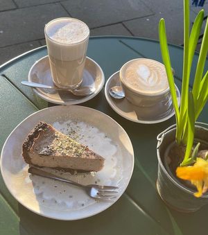 Veganer Zupfkuchen  at Mono Loco in Leipzig