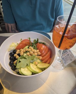 Gorgeous and tasty salad and an aperol spritz at Vecchio Mercato in Florence