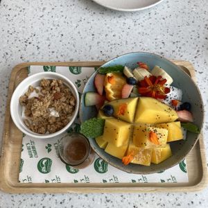 Fruit bowl #Veganuary at Nature's Charm in Bangkok