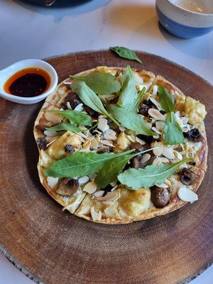 Truffel "pizza", small and expensive - but tasty at Nature's Charm in Bangkok
