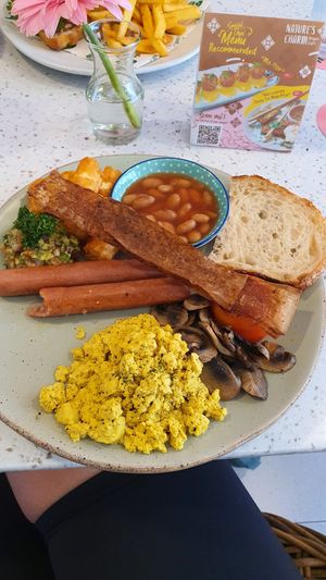 Big breakfast at Nature's Charm in Bangkok