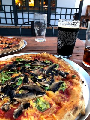 Shroom pizza (mushrooms, garlic and spinach) with vegan cheese at The Radcliffe Arms in Hitchin