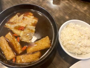 Bak ku teh at North South East West Fusion Vegetarian Restaurant 东南西北素食融合餐馆 in Central Singapore