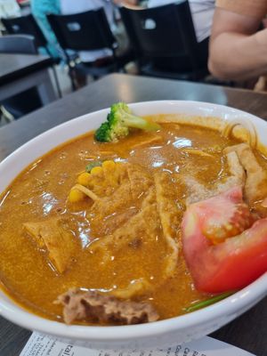  at North South East West Fusion Vegetarian Restaurant 东南西北素食融合餐馆 in Central Singapore