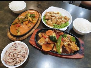  at North South East West Fusion Vegetarian Restaurant 东南西北素食融合餐馆 in Central Singapore