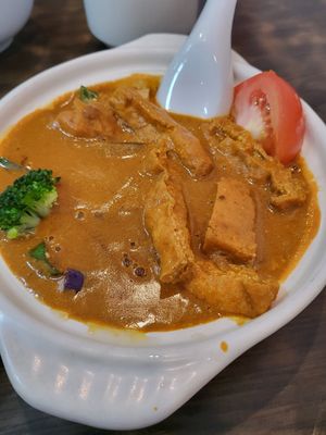  at North South East West Fusion Vegetarian Restaurant 东南西北素食融合餐馆 in Central Singapore