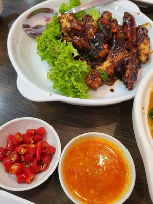  at North South East West Fusion Vegetarian Restaurant 东南西北素食融合餐馆 in Central Singapore