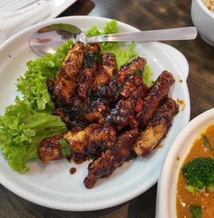  at North South East West Fusion Vegetarian Restaurant 东南西北素食融合餐馆 in Central Singapore