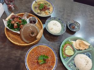 Top-to-bottom: Green curry, popcorn mushrooms (I think), rendang. at North South East West Fusion Vegetarian Restaurant 东南西北素食融合餐馆 in Central Singapore