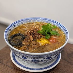 Vegan Taiwan Braised Noodle at North South East West Fusion Vegetarian Restaurant 东南西北素食融合餐馆 in Central Singapore