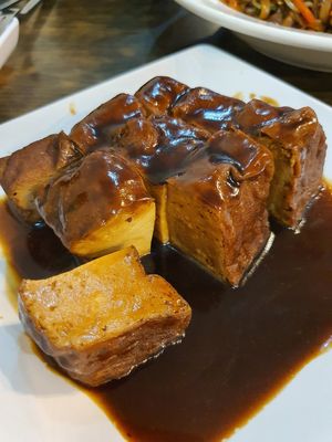 Stewed Beancurd at North South East West Fusion Vegetarian Restaurant 东南西北素食融合餐馆 in Central Singapore