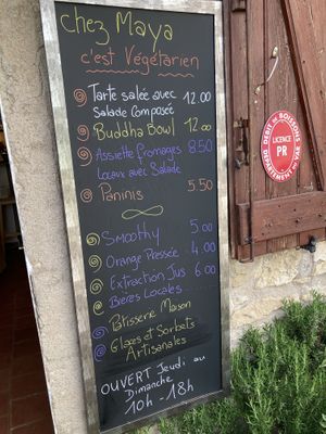 Menu vegetarien at Maya - Kafee & Boutik in Bargeme