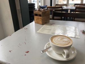 Innenbereich und Cappucino mit Hafermilch / inside and oat milk cappucino  at Villa Kalka in Cologne