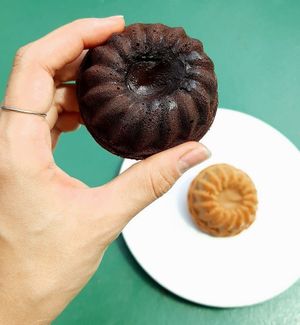 Chocolate-flavored Mangnut at Mangnut 망넛이네 in Seoul