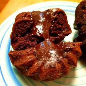 dark choco... gooey at Mangnut 망넛이네 in Seoul