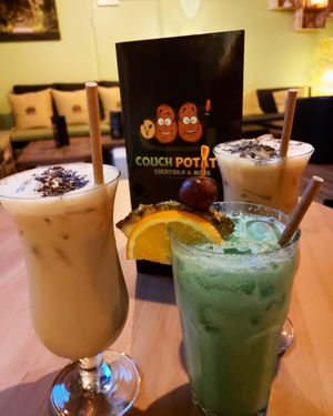 Cookie kiss at Couch Potato in Vienna