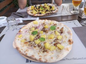 Vegan pizza at Pirati DeLuxe in Codogno