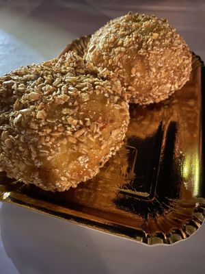 Vegan arancini at Cantunera in Ragusa